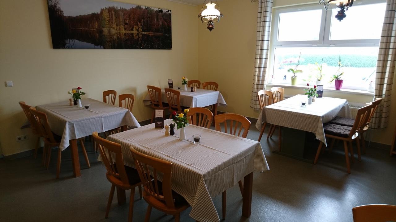 Gasthaus Zur Hecke Schönefeld Exteriör bild