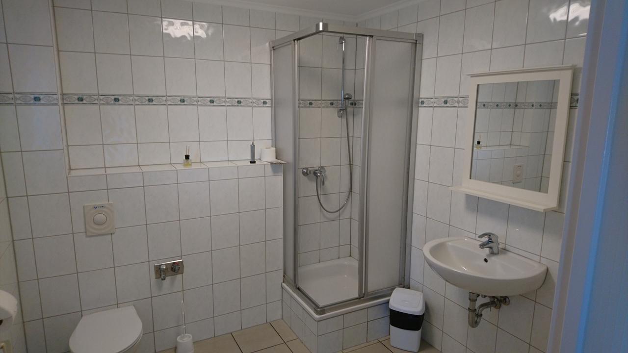 Gasthaus Zur Hecke Schönefeld Exteriör bild